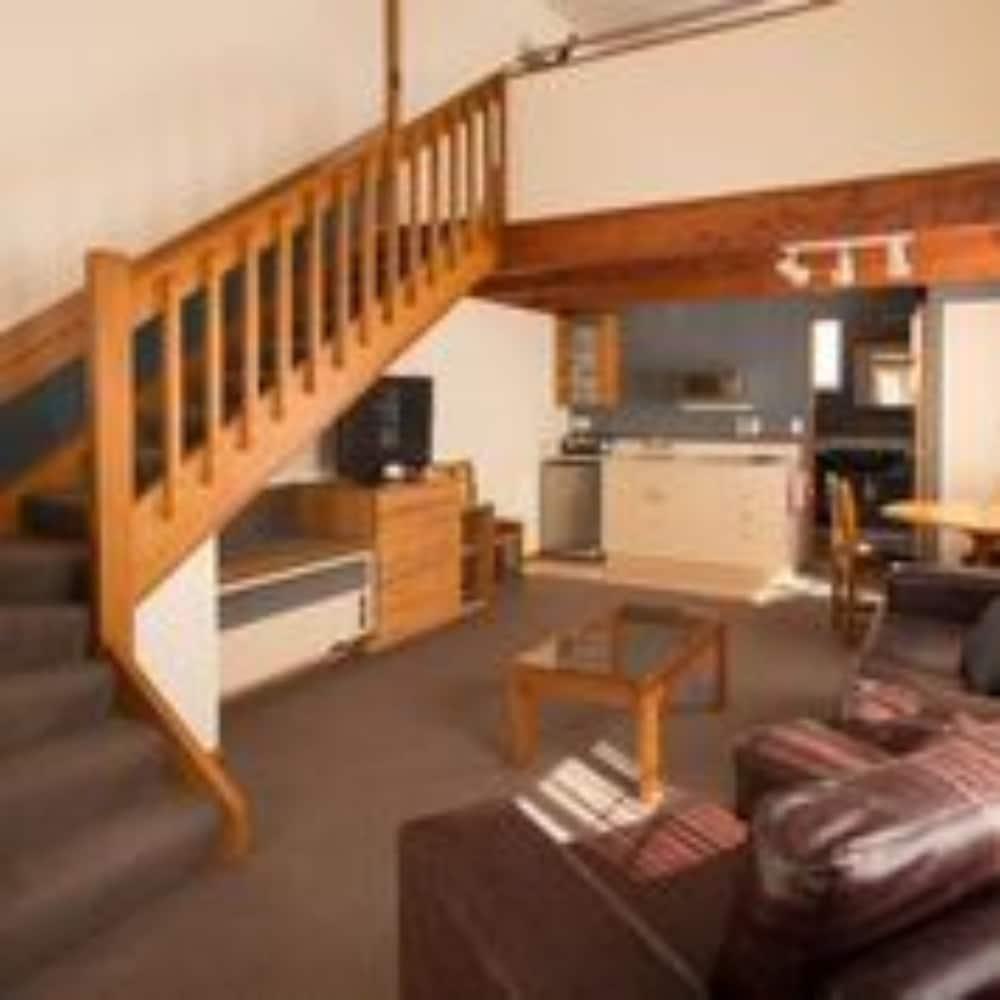 Balmoral Lodge Motel Инверкаргилл Экстерьер фото