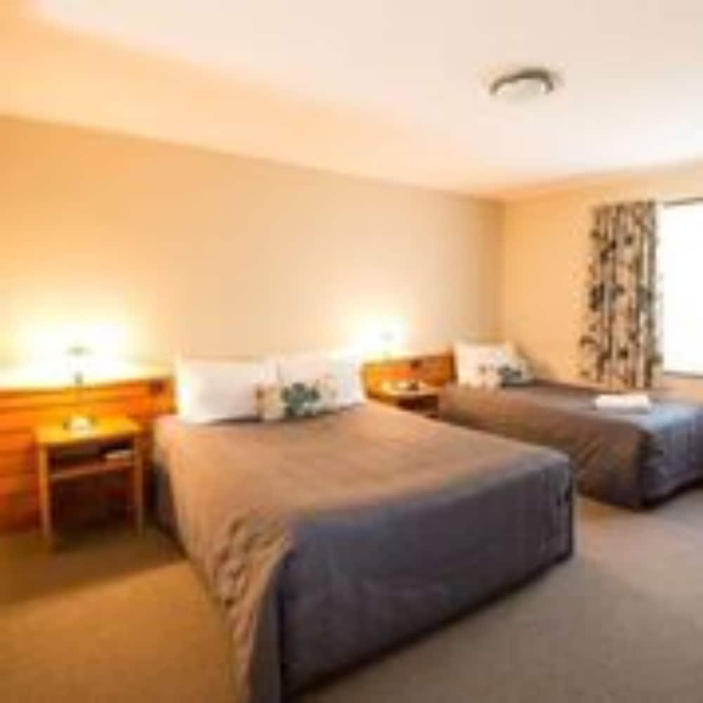 Balmoral Lodge Motel Инверкаргилл Экстерьер фото