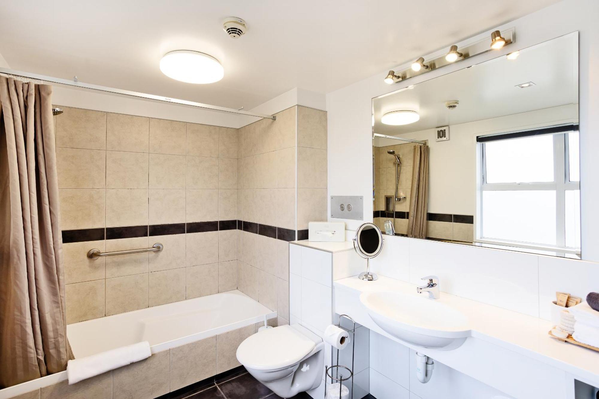 Balmoral Lodge Motel Инверкаргилл Экстерьер фото