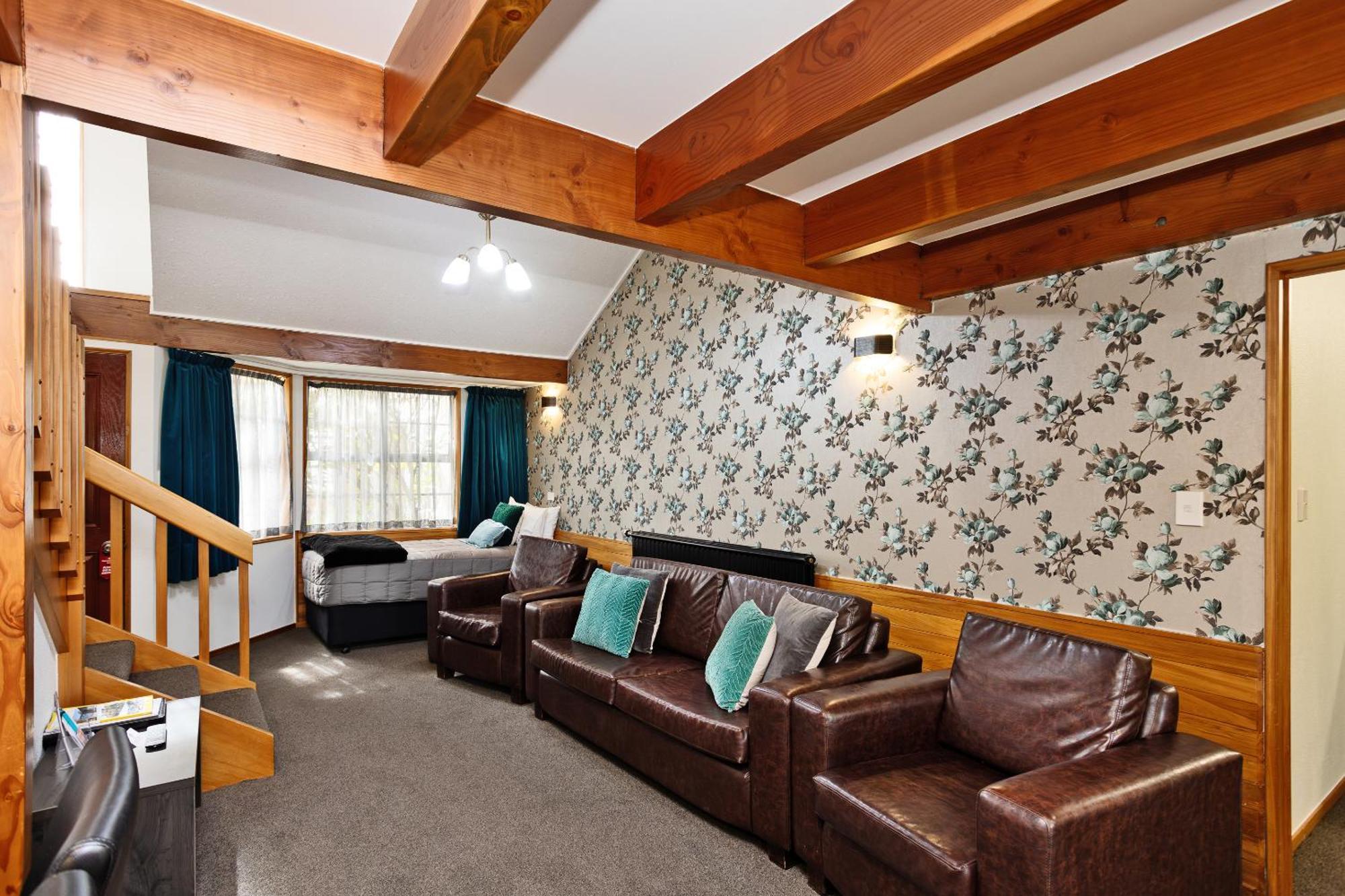 Balmoral Lodge Motel Инверкаргилл Экстерьер фото