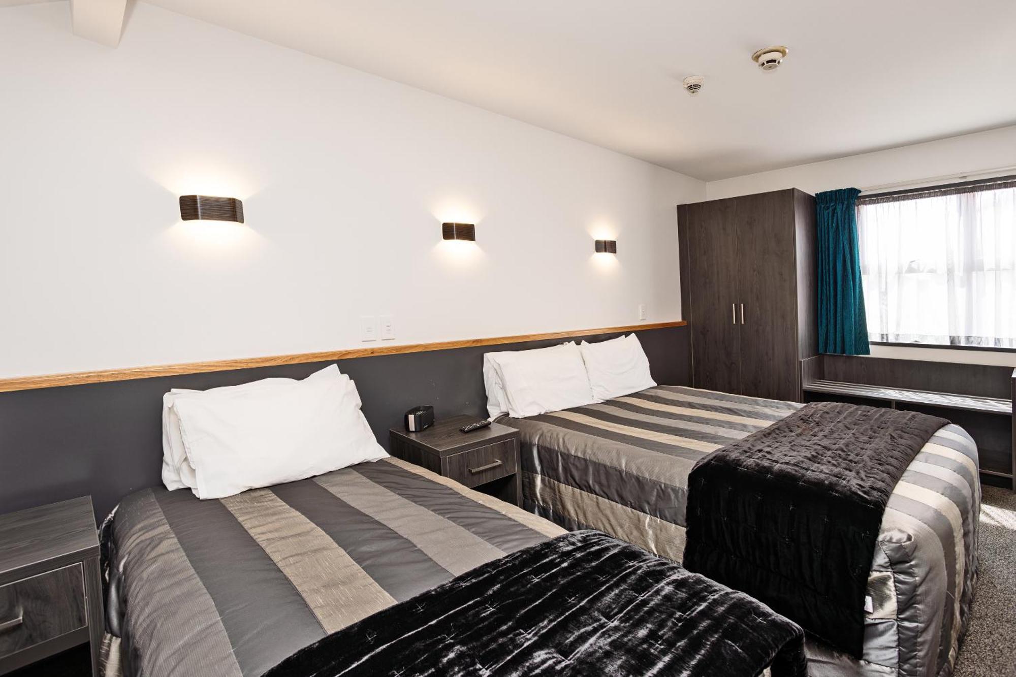 Balmoral Lodge Motel Инверкаргилл Экстерьер фото